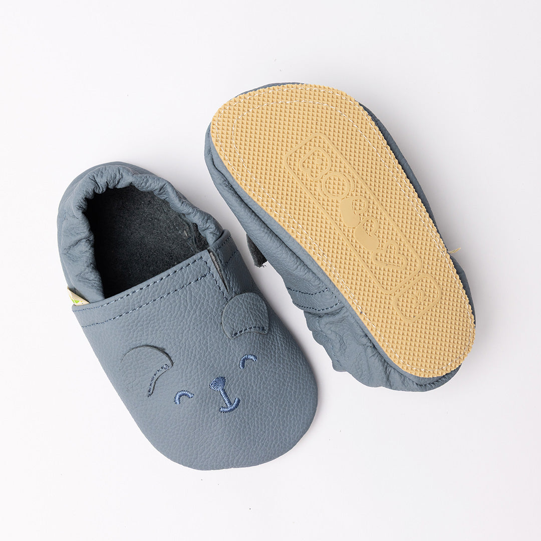 Bear-foot Blue